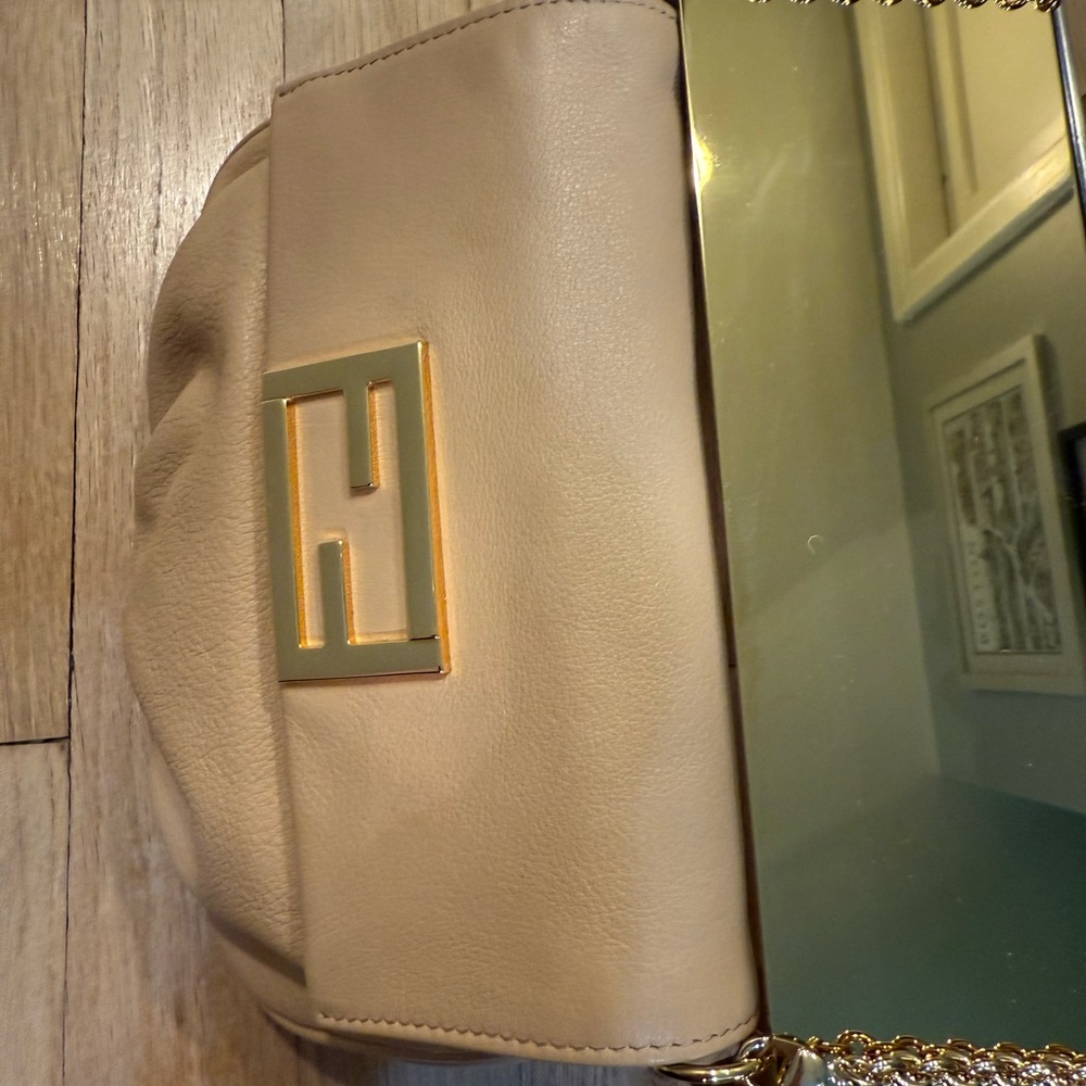 Fendi Beige Crossbody Bag with Gold Chain - Picture 5 of 17